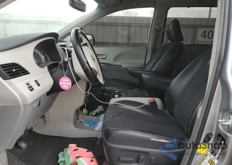 2013 Toyota Sienna Sport из США, поврежденный, VIN 5TDXK3DC8DS313346